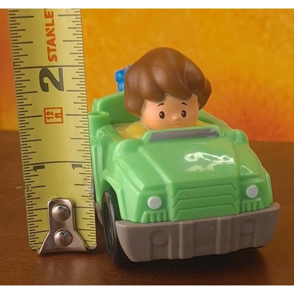 Fisher Price Little People‎ Wheelie Green Tow Truck with Mechanic Vehicle 2014